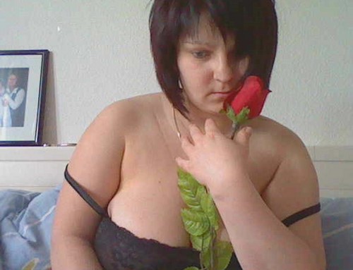 Ronde et mature cherche sexfriend sur Villeurbanne